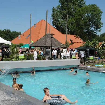 Droompark Buitenhuizen 108 Velsen-Zuid