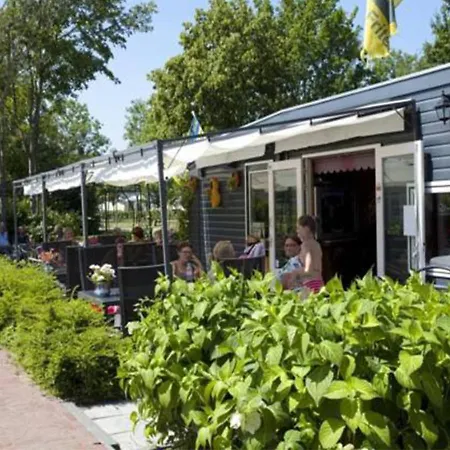 Droompark Buitenhuizen 108 Horská chata